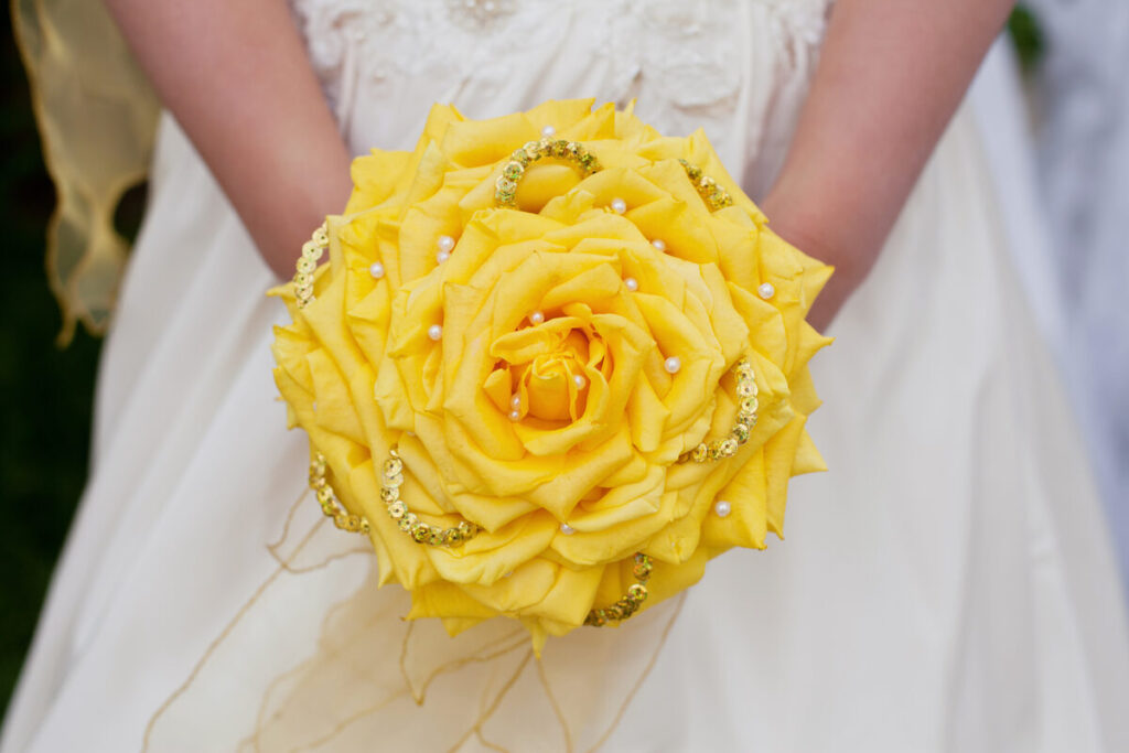 A composite bouquet, otherwise known as a carmen rose or glamellia
